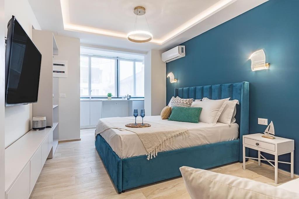 New* Chic Apartment- Heart Of The Center Of הימארה